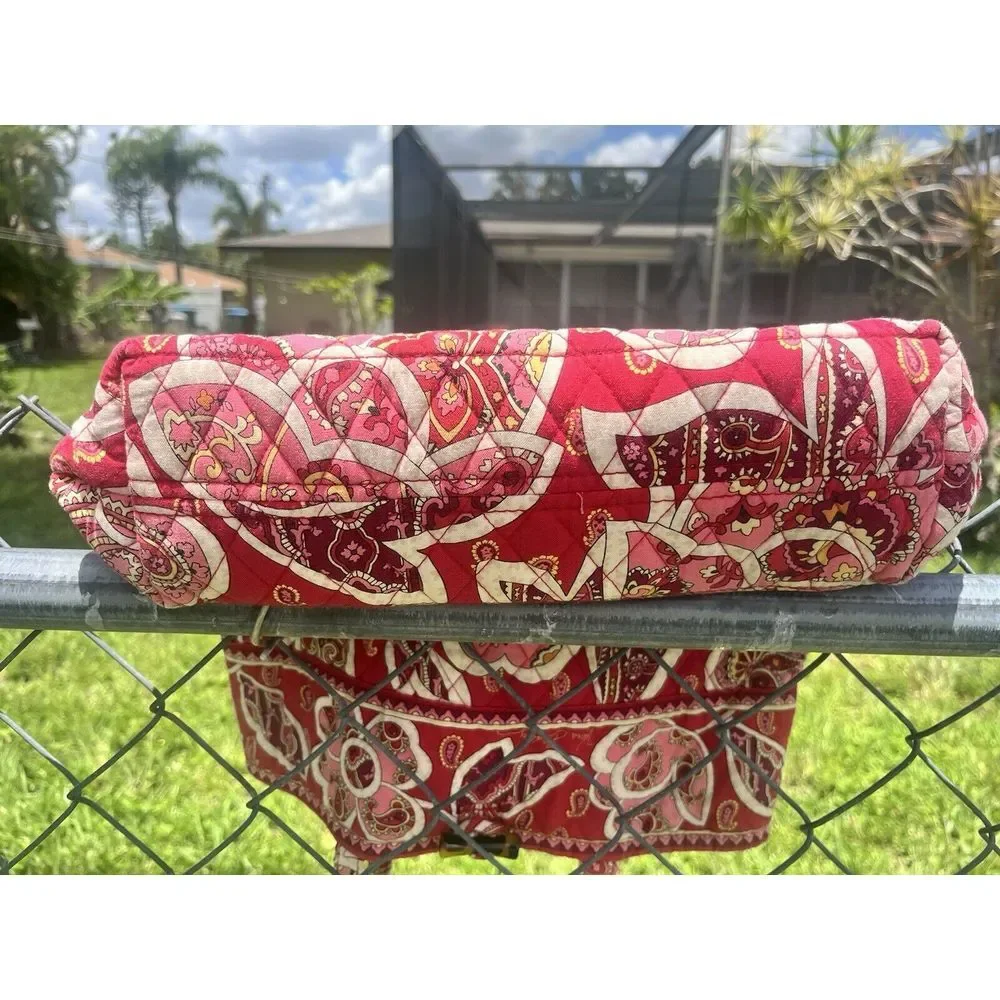 Vera Bradley Rosy Poises Shoulder Bag‎ Quilted Coastal Grandma Cottagecore Retro